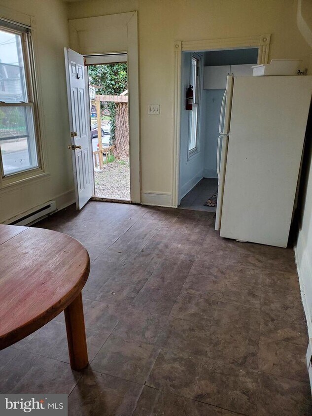Foto principal - 251 W Douglass St