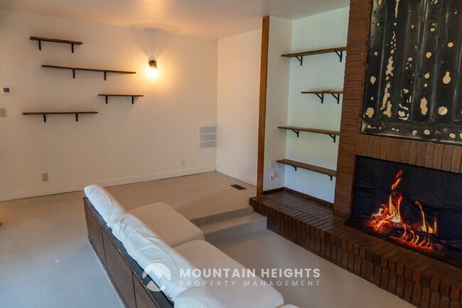 Foto del edificio - 3516 Summer Oaks Cir