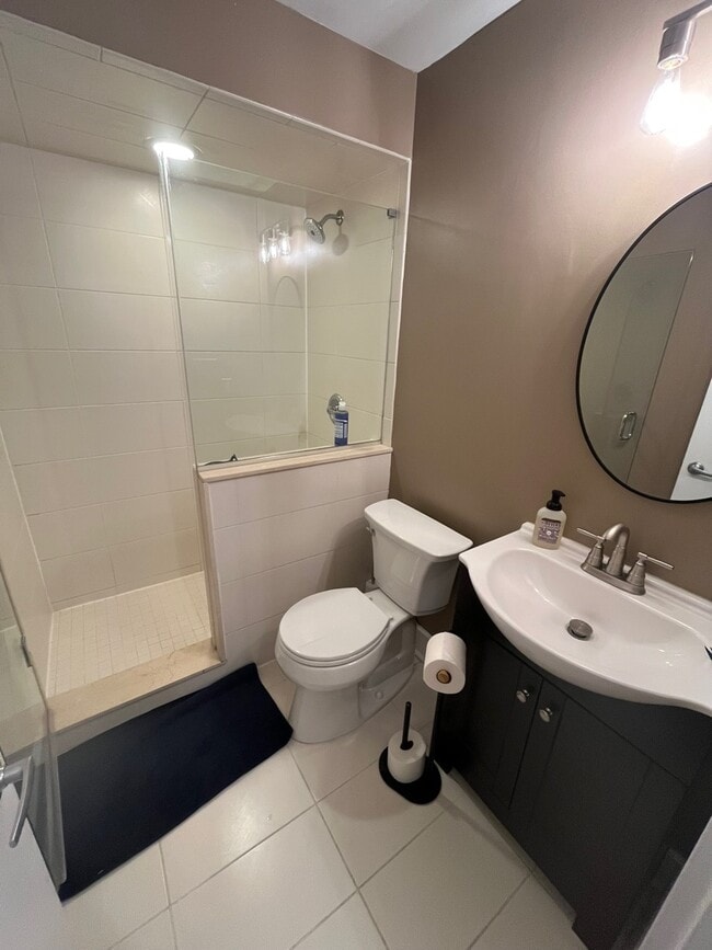 Photo - 2123 Christian St Townhome