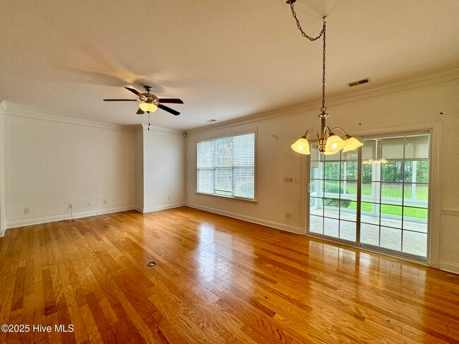 Building Photo - 1105 Wyland Ct