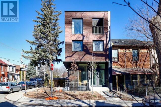 Building Photo - 84 Ulster St
