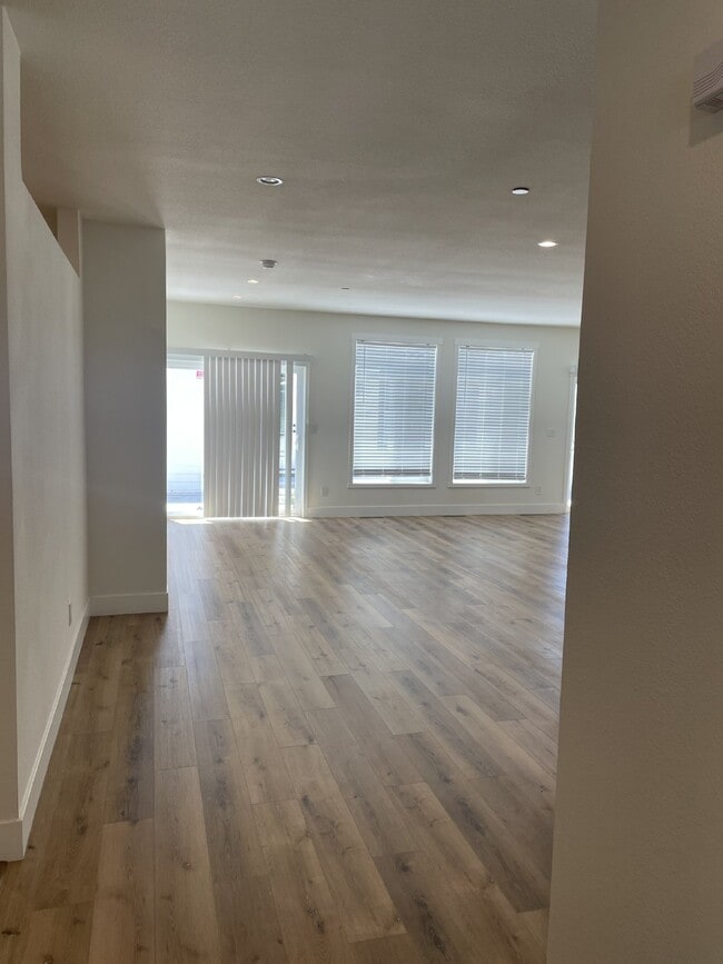 Foto del edificio - 1705 Berrywood Dr