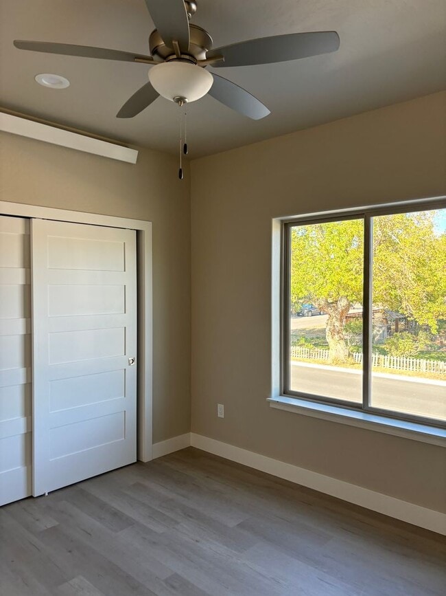 Building Photo - Charming 1-Bed/1-Bath Apartment