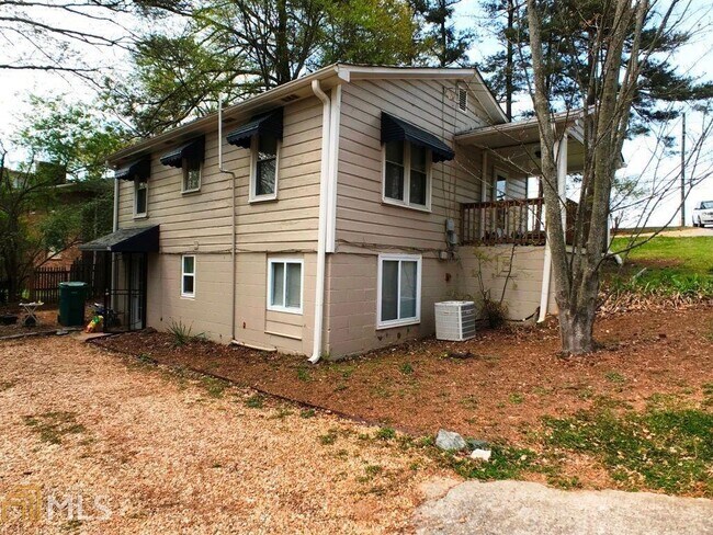 Building Photo - 4751 Camp Highland Rd