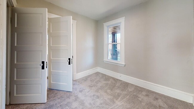 Building Photo - 7408 Dudley Ave