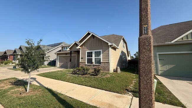Building Photo - 2305 Paxton Way