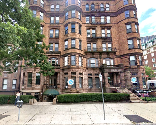 Building Photo - 366 Commonwealth Ave