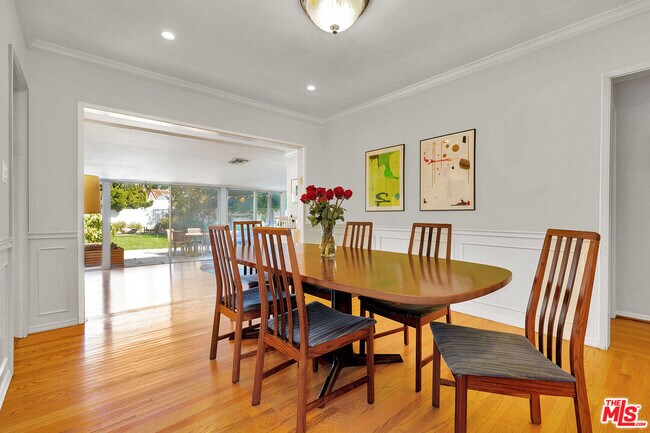 Foto del edificio - 6283 Commodore Sloat Dr