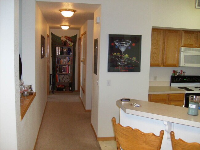 Building Photo - 3945 Landings Dr