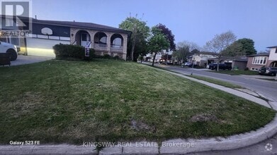 Building Photo - 2401 Amblecote Ln