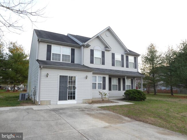 Building Photo - 508 Fairnest Ct