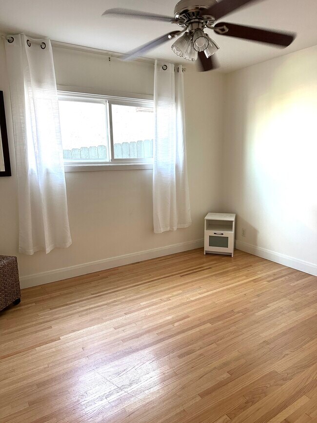 Dormitorio - 2004 S Meyler St