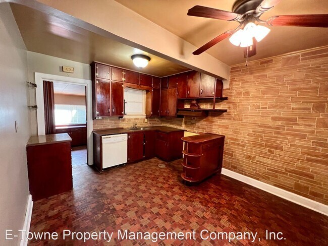 Building Photo - 2 br, 1 bath House - 627 N. 12th