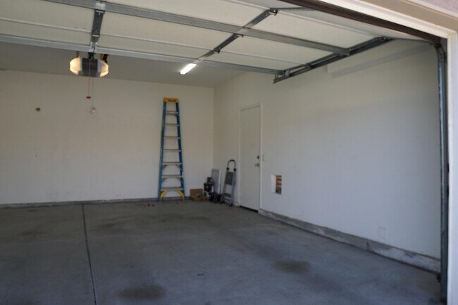 Building Photo - 83939 Pancho Villa Dr