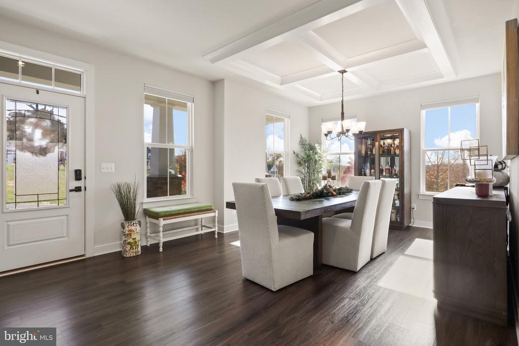 Foto principal - 212 Southern View Dr