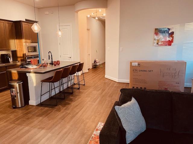 Foto del edificio - 1925 Waterfall Ave