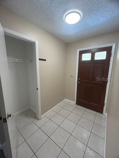 Foto del edificio - 563 Holbrook Cir