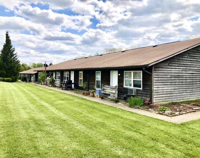 Building Exterior - The Cedar Village Apartments