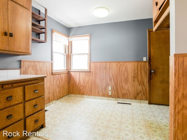 Foto del edificio - 2 br, 1 bath House - 200 S Mill St.