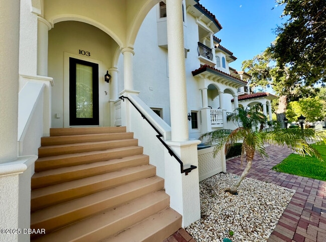Building Photo - 5090 Riverside Dr