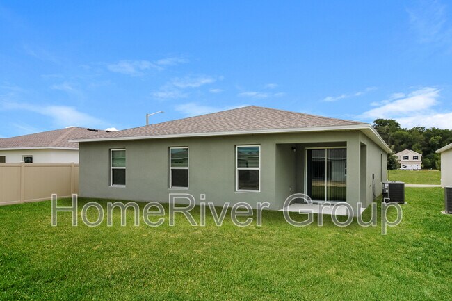 Foto del edificio - 2475 NW 23rd Ave