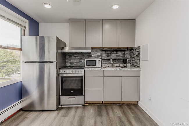 Building Photo - 97 Rosewood Rd