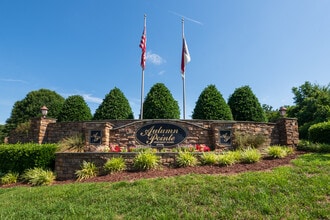 Building Photo - Autumn Pointe