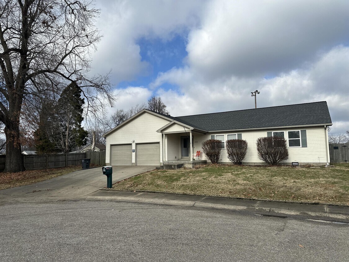 3000 Lowe Ln, Evansville, IN 47714 House Rental in Evansville, IN