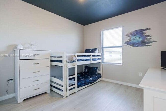 Foto del edificio - 1755 SE 9th Terrace