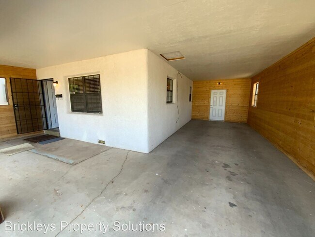 Foto del edificio - 3 br, 2 bath House - 5504 Summer Ave NE