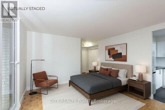 Building Photo - 485 Huron St