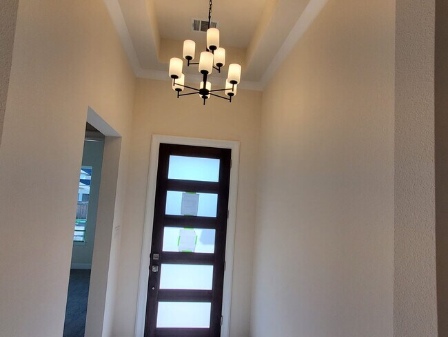 Foto del edificio - 4512 Hammerstein Blvd