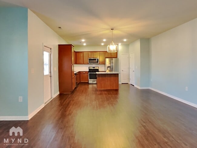 Building Photo - 2101 Attend Xing