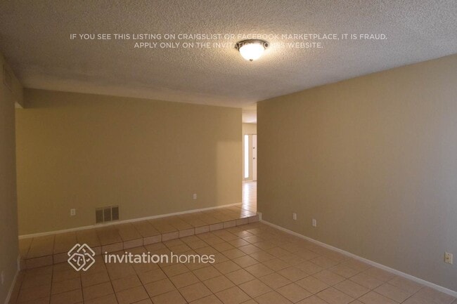 Building Photo - 3017 N 86th Ave