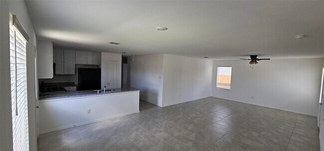 Building Photo - 9205 Grackle Pl