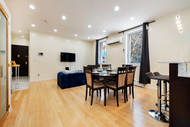Foto del edificio - 310 East 62nd Street