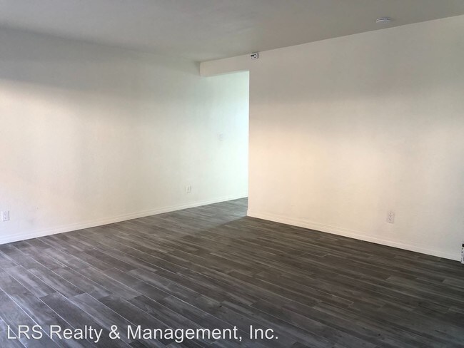 Foto del edificio - 1324 N G St
