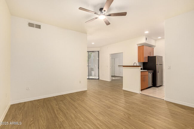 Building Photo - 6900 E Princess Dr