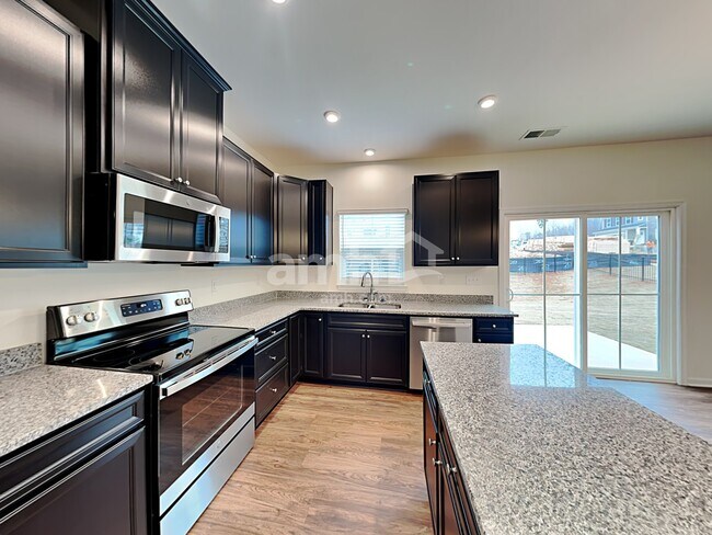 Building Photo - 612 Hamilton Park Dr