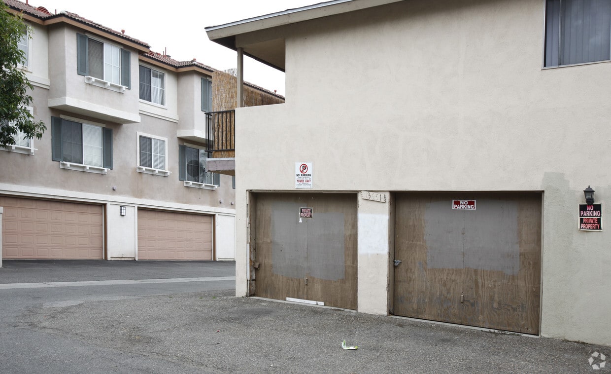Building Photo - 13551 Arizona St