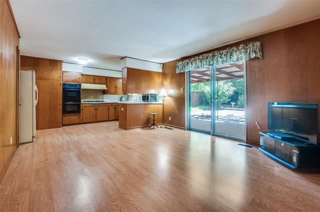 Foto del edificio - 10722 Lathrop Dr