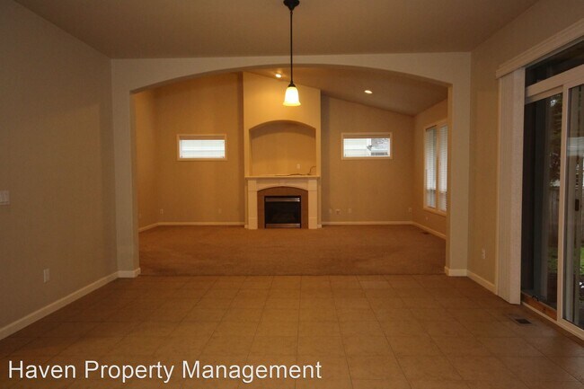 Building Photo - 3 br, 2 bath House - 8501 228th St Ct E