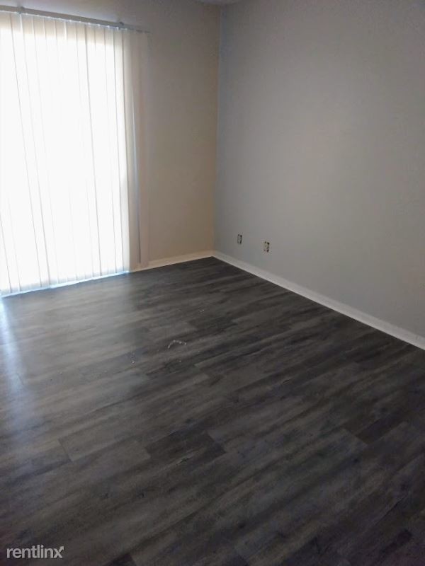 Foto del edificio - 2 br, 2 bath Apartment - 5561 NW 50th St