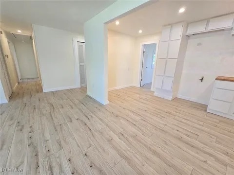 Foto del edificio - 10306 Winthrop Rd