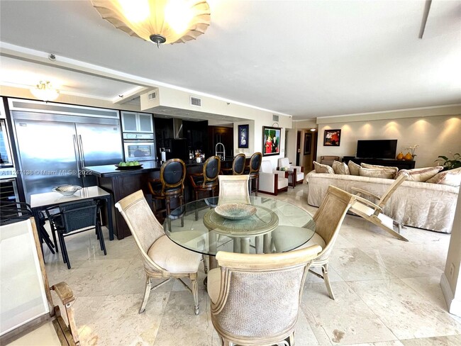 Foto del edificio - 19707 Turnberry Way
