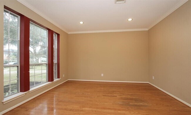 Foto del edificio - 6319 Misty Creek