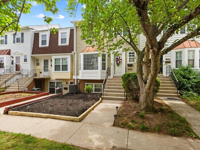 Building Photo - 1488 Orleans Ct