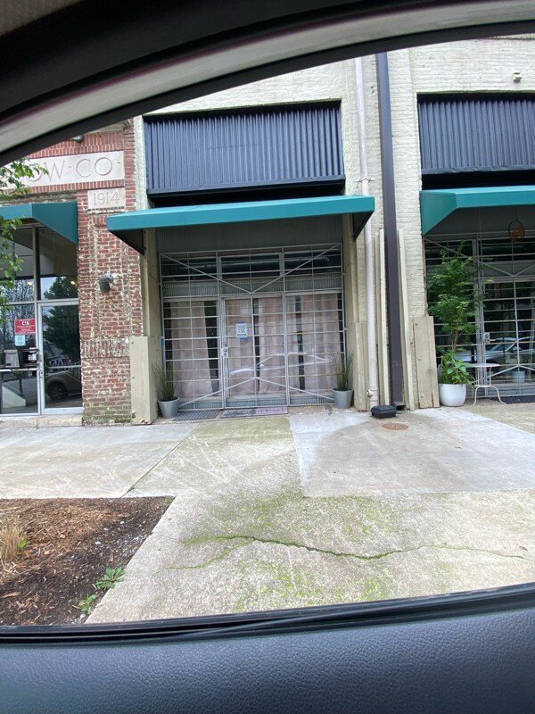 Foto del edificio - 326 Nelson St SW