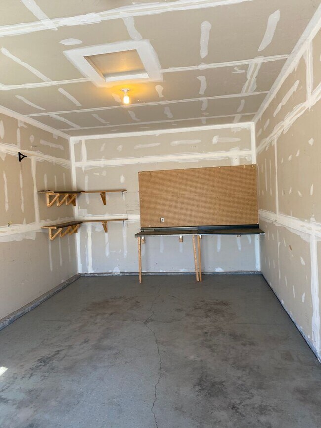 Foto del edificio - ~ FALL SPECIAL ~ Beautiful 3 Bedroom, 2 Ba...