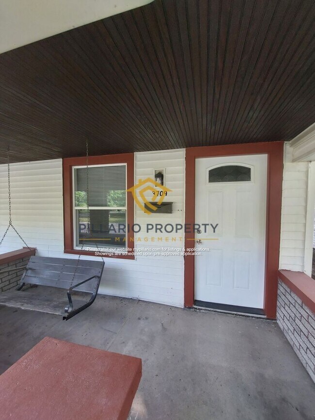 Building Photo - 3709-3711 Brookside Pkwy S Dr